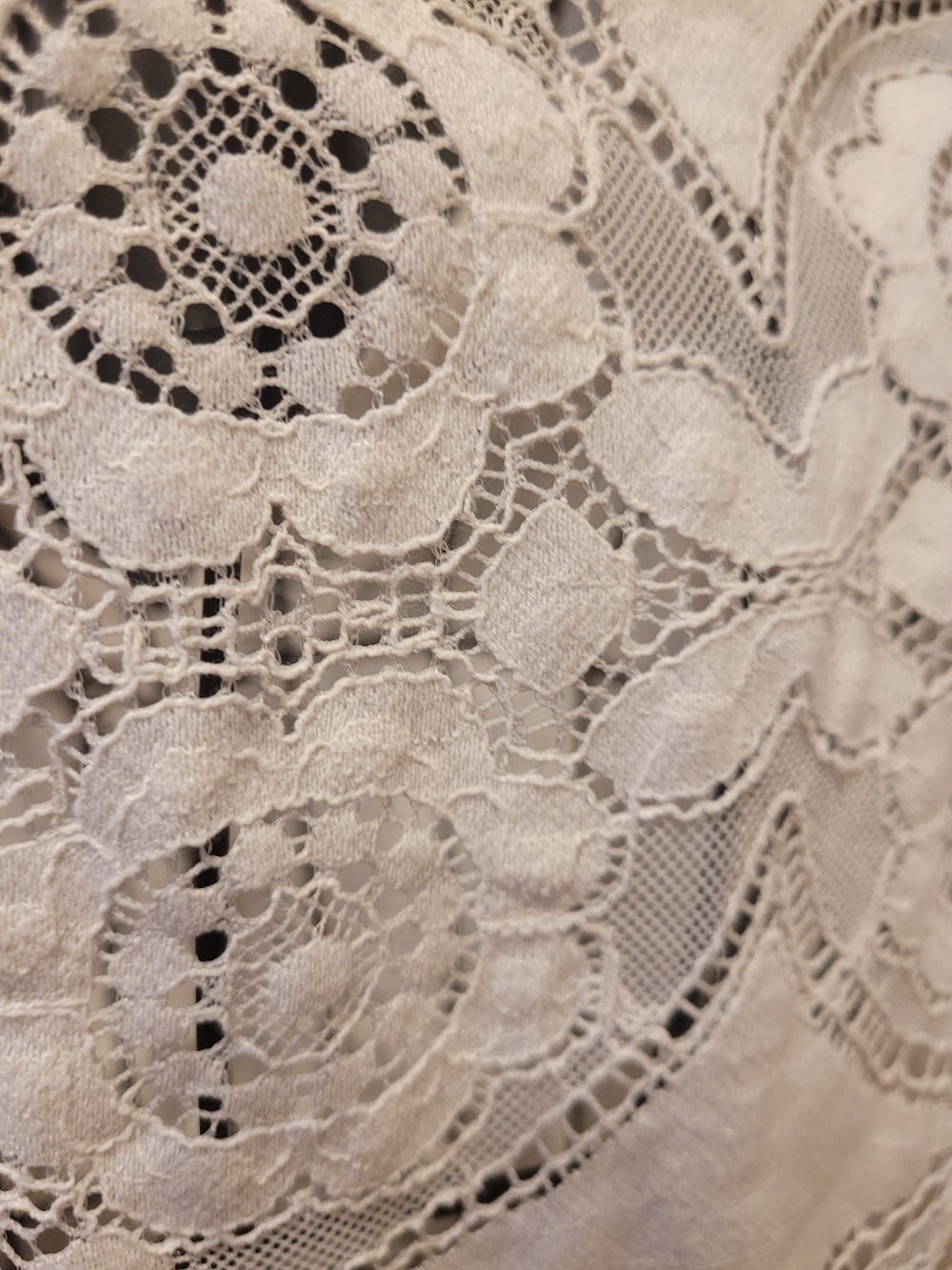 Flying Tomato Ivory Lace V-Neck Midi Dress - Picture 6 of 7